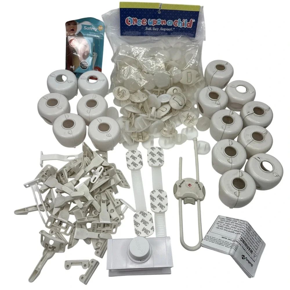 Lot Of Safety1st Child Baby Proof Variety Locks &Outlets Used Nails Not Included